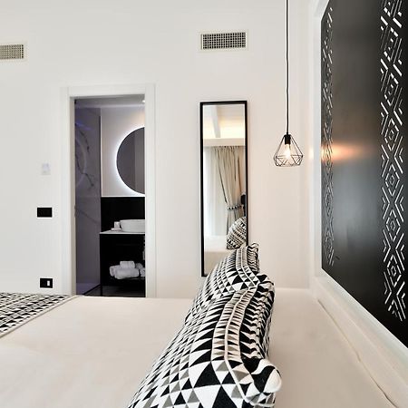 Cara A Bentu - Charming Rooms 토르톨리 외부 사진